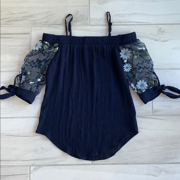 BCX Tops - BCX sheer floral sleeve top